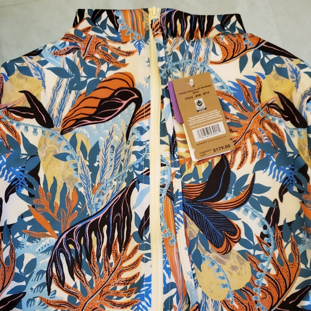 Patagonia Surf Swell Seeker Rash Guard Swimsut - Picture 12 of 12